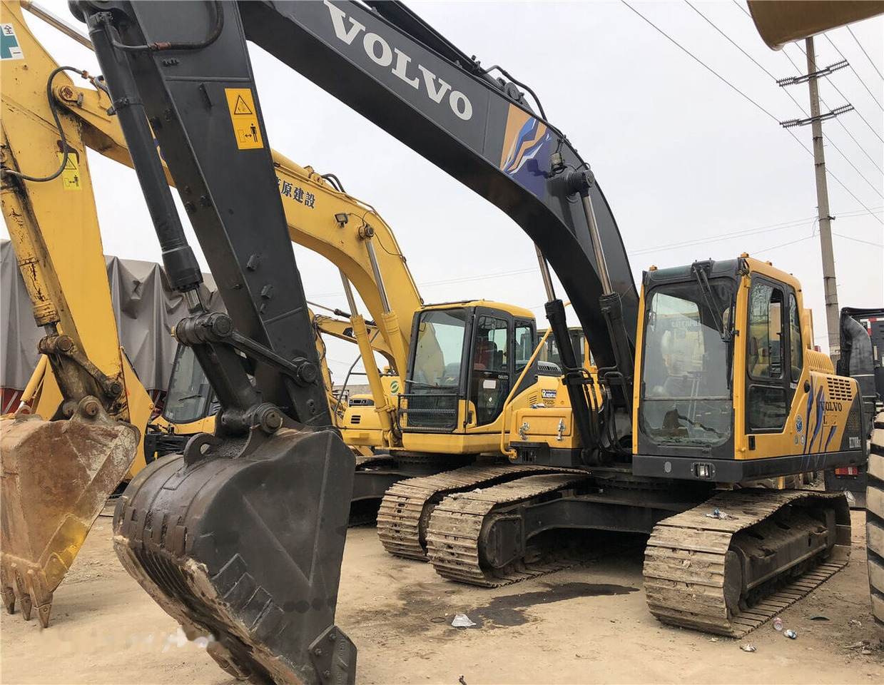 Volvo EC210C - 履带式挖掘机:图1 Volvo EC210C - 履带式挖掘机:图1