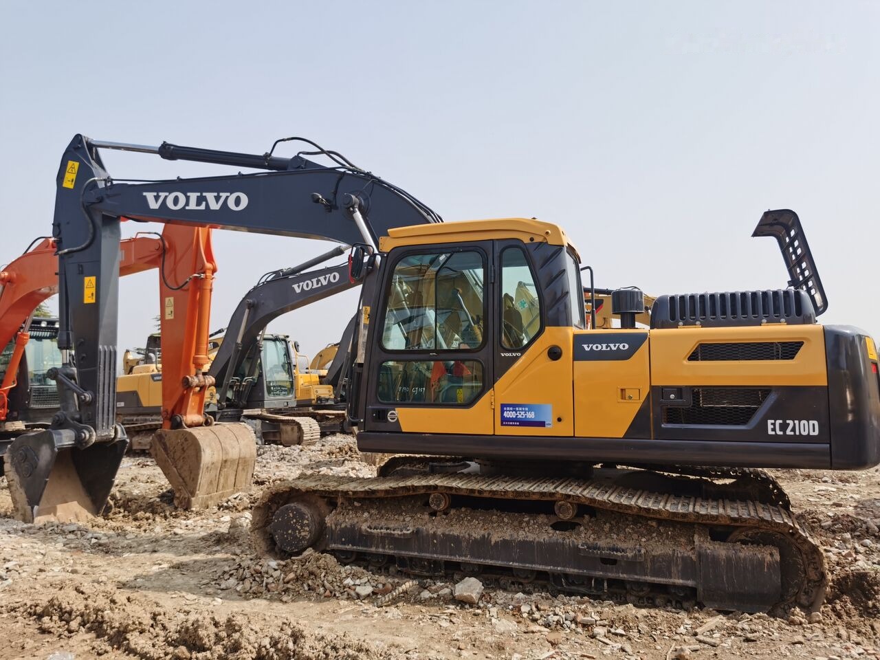 Volvo EC210D - 履带式挖掘机:图1 Volvo EC210D - 履带式挖掘机:图1