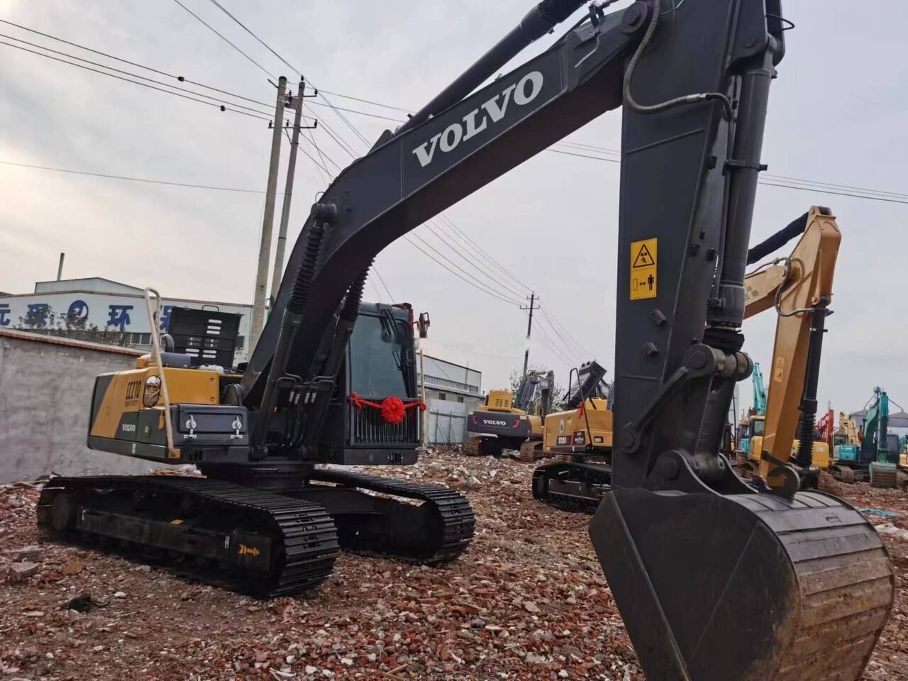 Volvo EC210 - 履带式挖掘机:图3 Volvo EC210 - 履带式挖掘机:图3