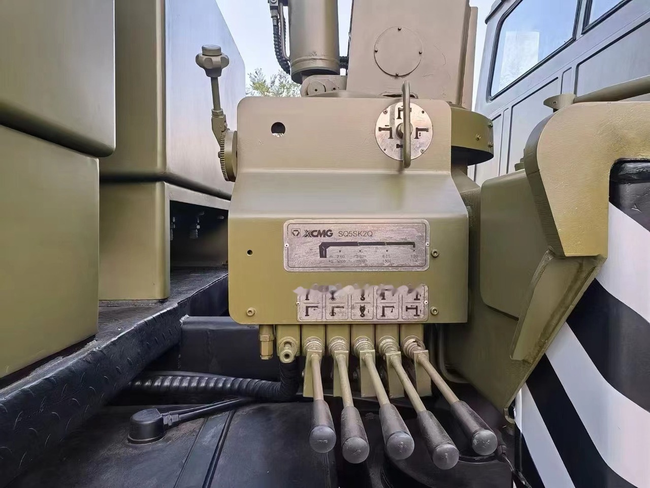 XCMG - 移动式起重机:图4 XCMG - 移动式起重机:图4