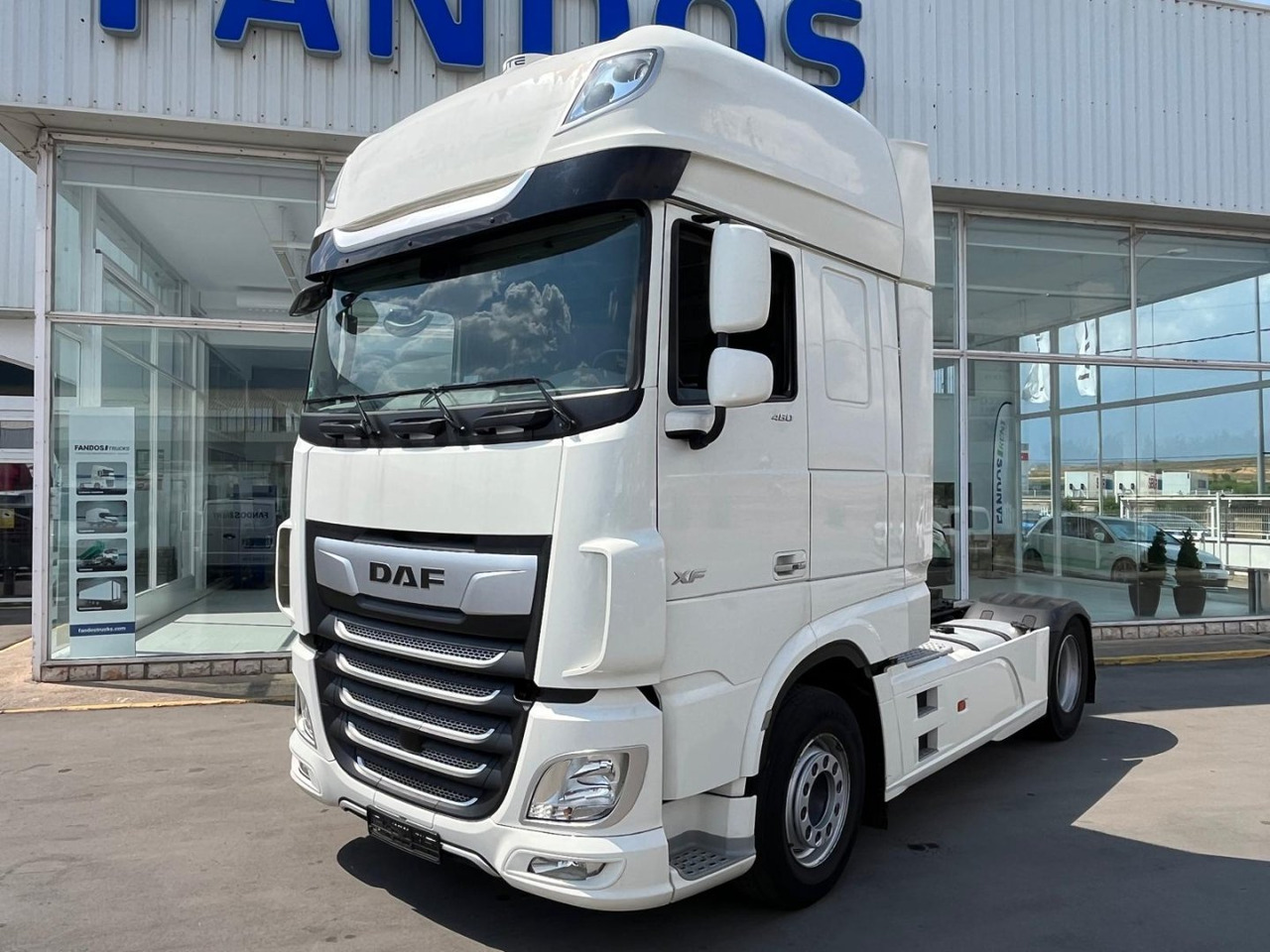 Cabeza Tractora DAF 480 AUTOMATICA CON INTARDER - 牵引车:图1 Cabeza Tractora DAF 480 AUTOMATICA CON INTARDER - 牵引车:图1