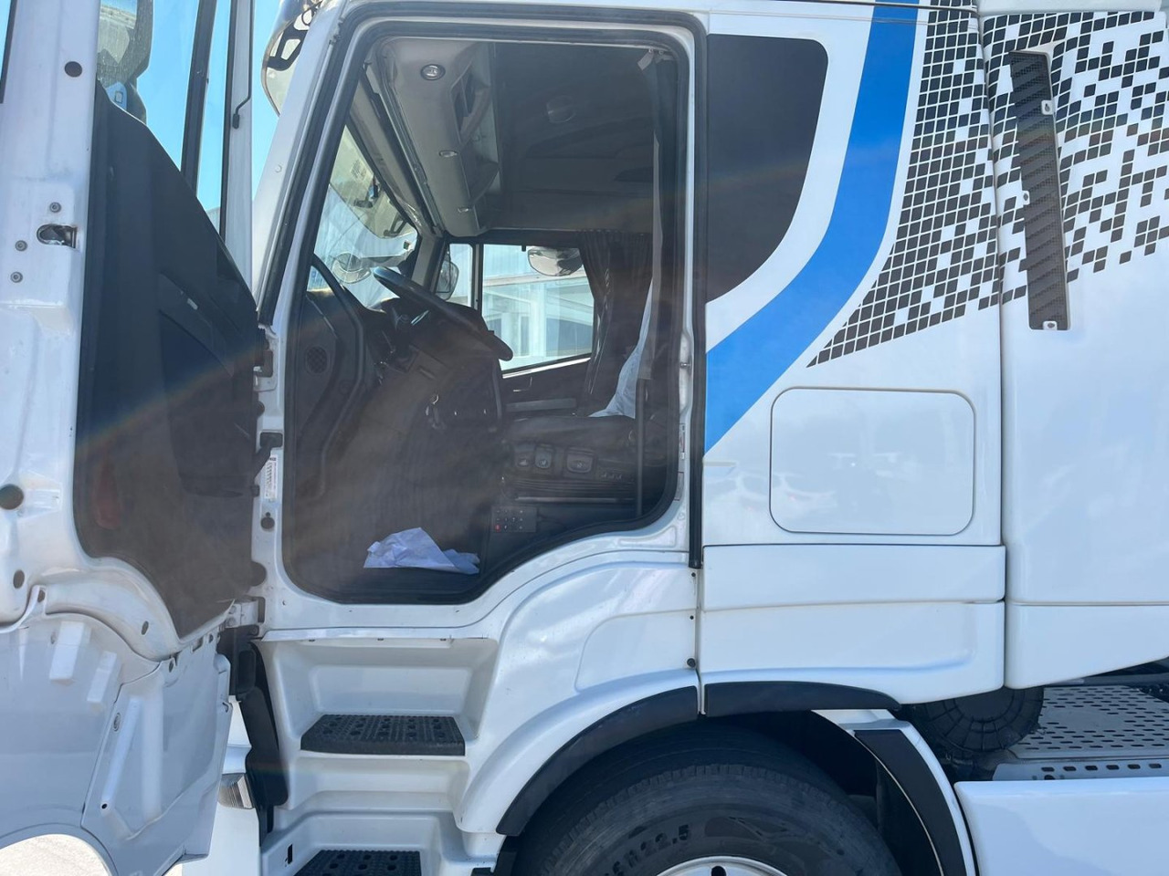 Cabeza Tractora IVECO 510 AUTOMATICO INTARDER - 牵引车:图5 Cabeza Tractora IVECO 510 AUTOMATICO INTARDER - 牵引车:图5