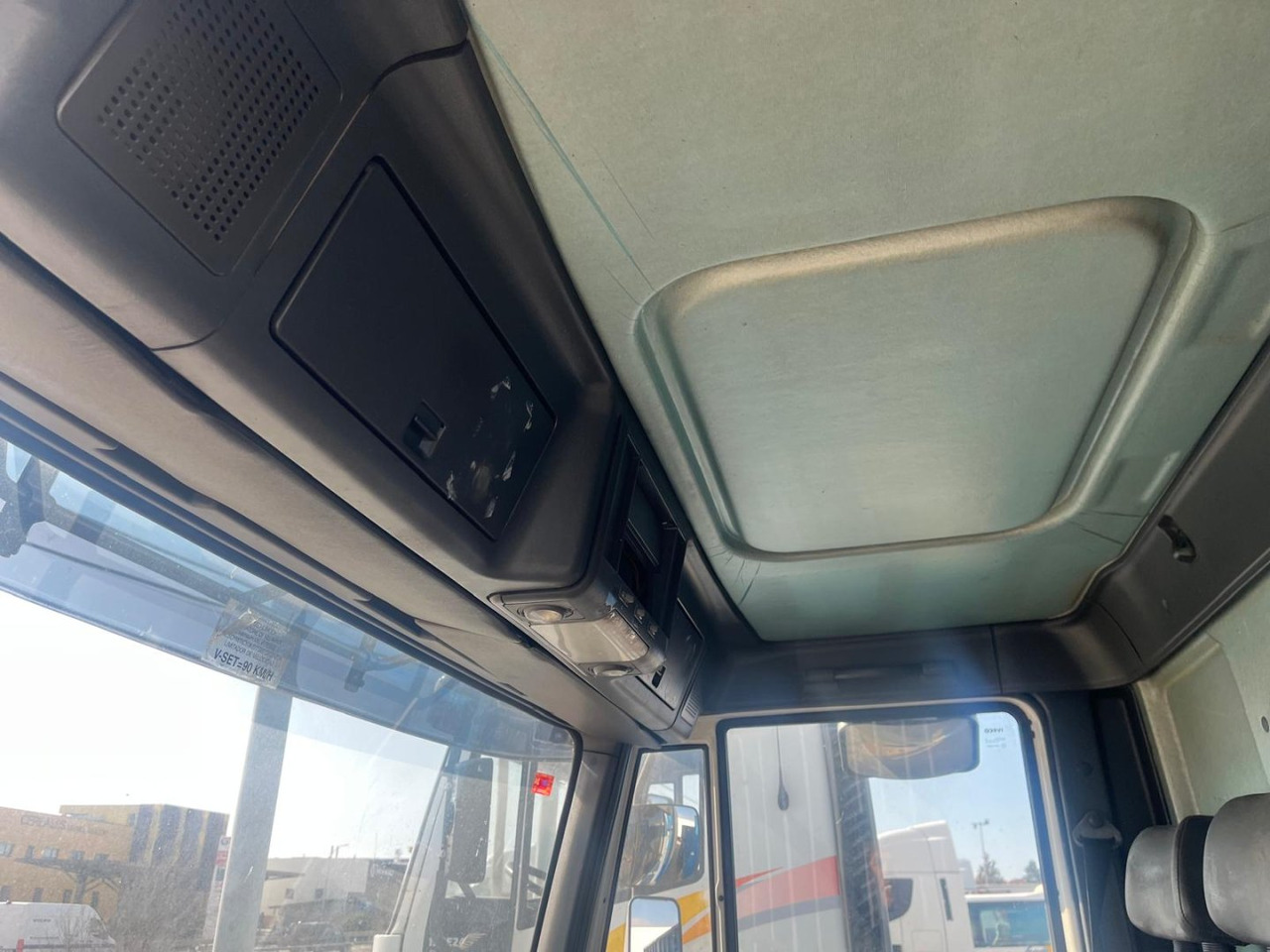 侧帘卡车 Caja cerrada IVECO Eurocargo ML80E17:图8 侧帘卡车 Caja cerrada IVECO Eurocargo ML80E17:图8