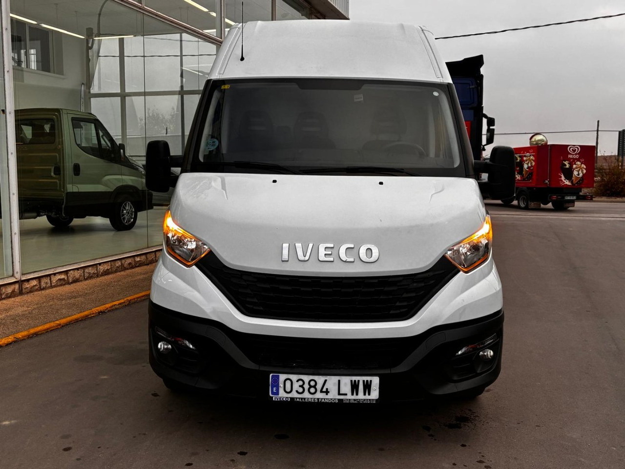 Furgón IVECO 35S14 V 16m3 - 无侧窗厢式货车:图2 Furgón IVECO 35S14 V 16m3 - 无侧窗厢式货车:图2