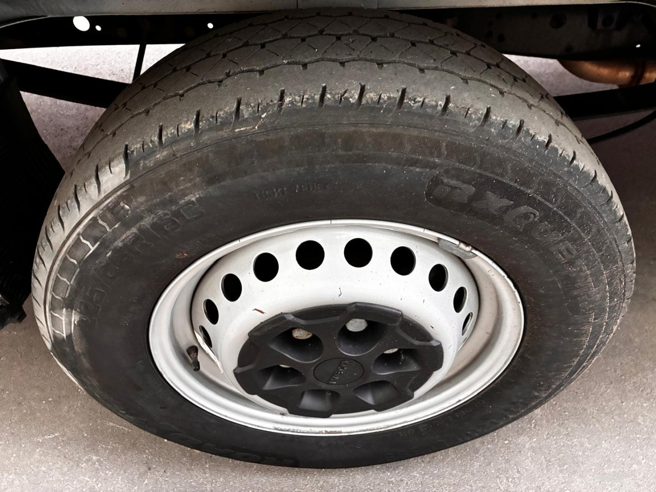 无侧窗厢式货车 Furgón IVECO 35S14 V 16m3:图14 无侧窗厢式货车 Furgón IVECO 35S14 V 16m3:图14