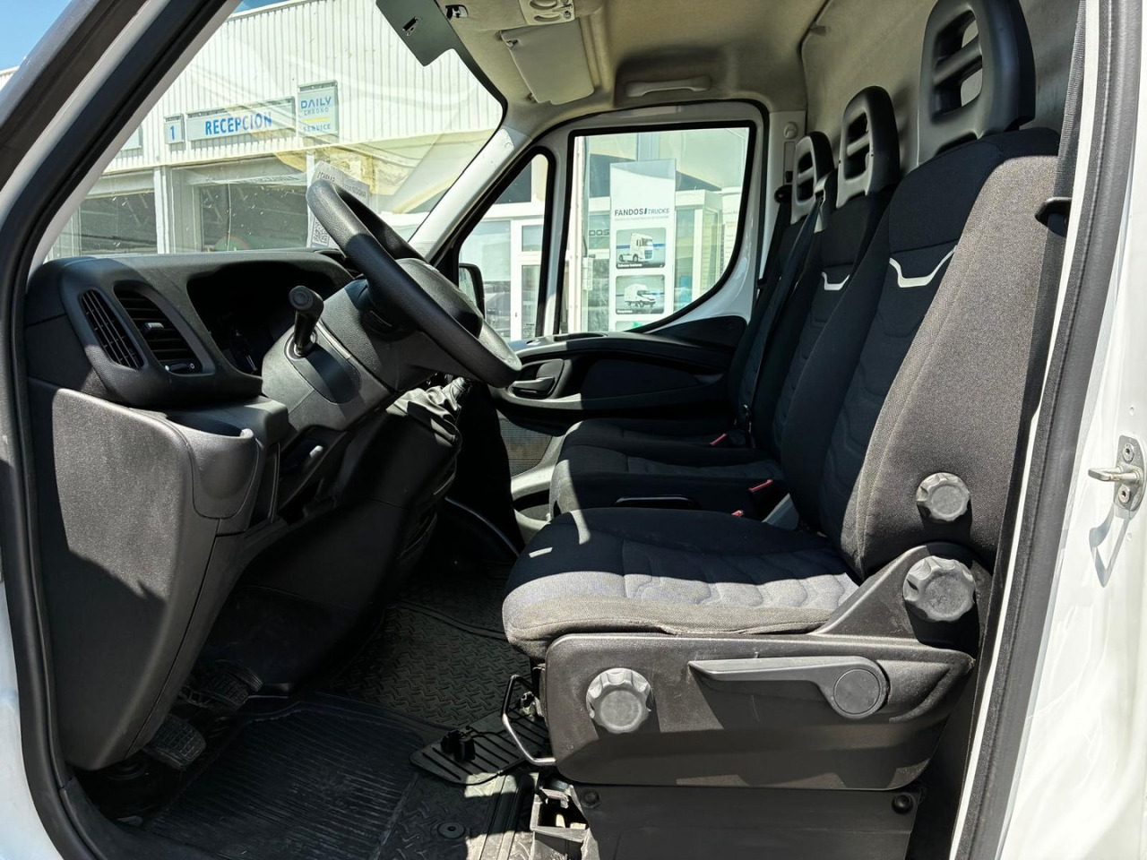 Furgón IVECO 35S14 V 16m3 租赁 Furgón IVECO 35S14 V 16m3:图8 Furgón IVECO 35S14 V 16m3 租赁 Furgón IVECO 35S14 V 16m3:图8