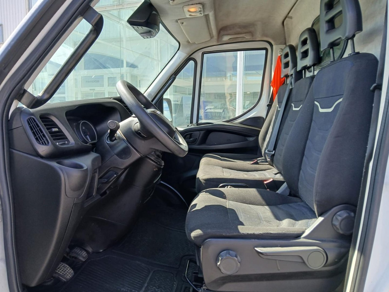 Furgón IVECO 35S16 V 12m3 租赁 Furgón IVECO 35S16 V 12m3:图9 Furgón IVECO 35S16 V 12m3 租赁 Furgón IVECO 35S16 V 12m3:图9