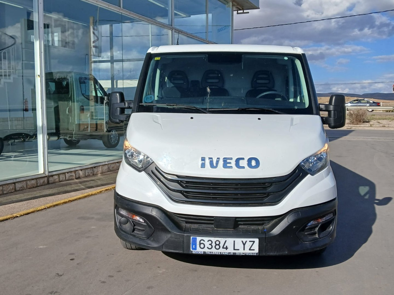 Furgón IVECO 35S16 V 9m3 - 无侧窗厢式货车:图2 Furgón IVECO 35S16 V 9m3 - 无侧窗厢式货车:图2