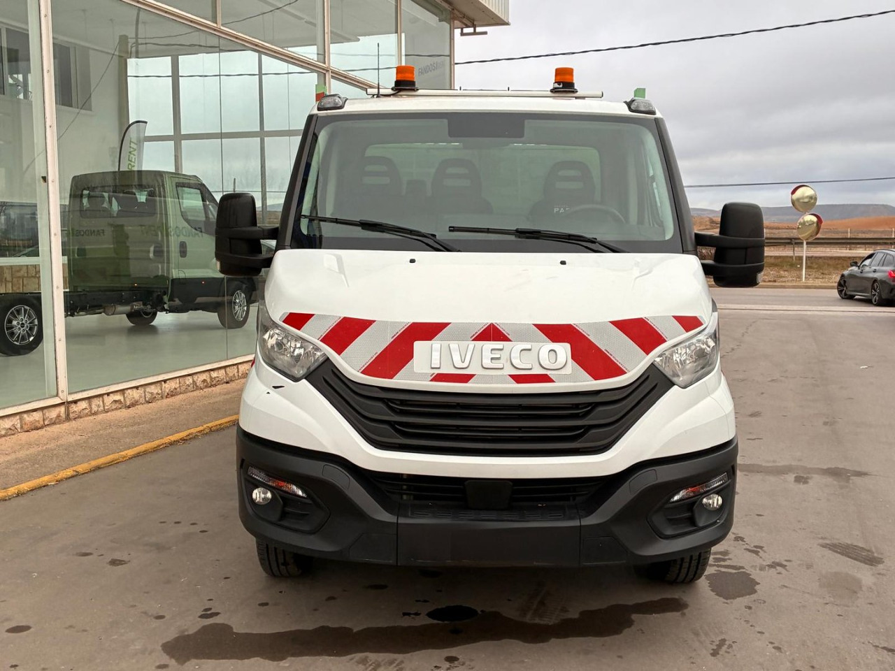 Volquete/Dumper IVECO 35C16 3.0 CAJA BASCULANTE - 翻斗货车:图2 Volquete/Dumper IVECO 35C16 3.0 CAJA BASCULANTE - 翻斗货车:图2