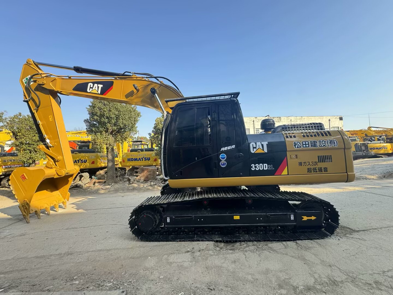 CAT 330D2L - 履带式挖掘机:图1 CAT 330D2L - 履带式挖掘机:图1