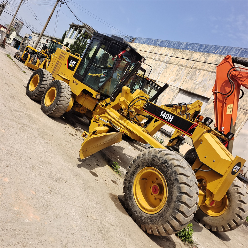 CATERPILLAR 140H CAT 140 H 140G 140K - 平路机:图2 CATERPILLAR 140H CAT 140 H 140G 140K - 平路机:图2