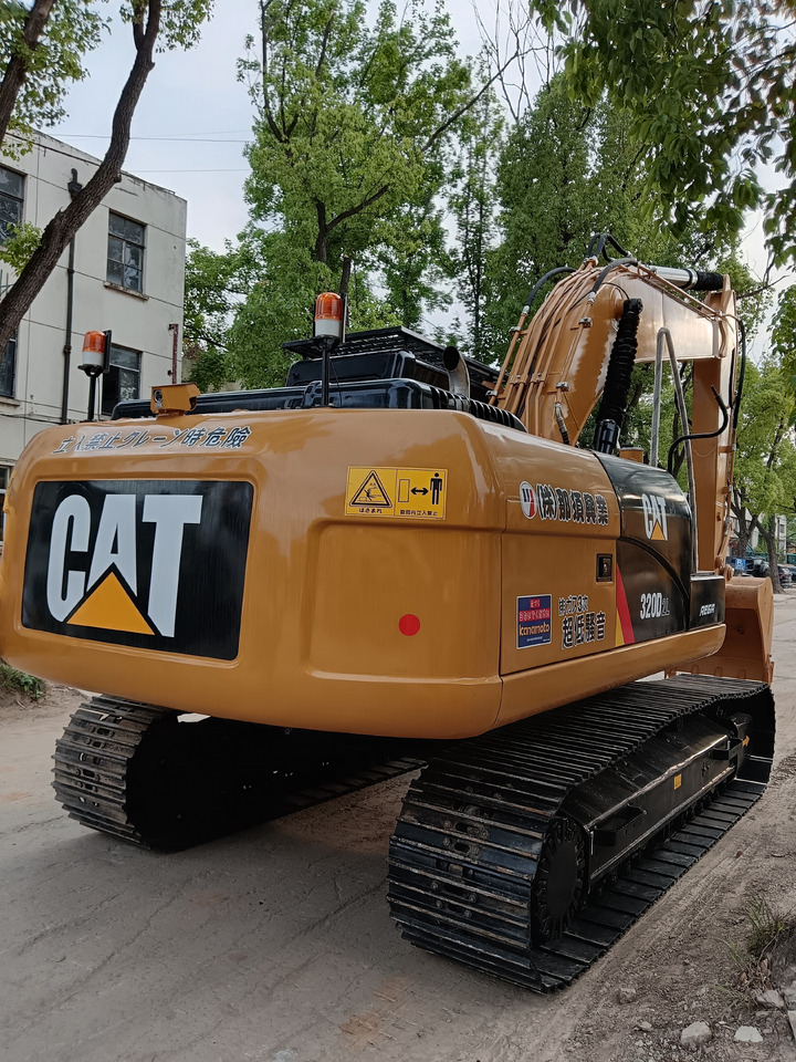 CATERPILLAR 320D 2 L CAT 320 D2 L - 履带式挖掘机:图4 CATERPILLAR 320D 2 L CAT 320 D2 L - 履带式挖掘机:图4