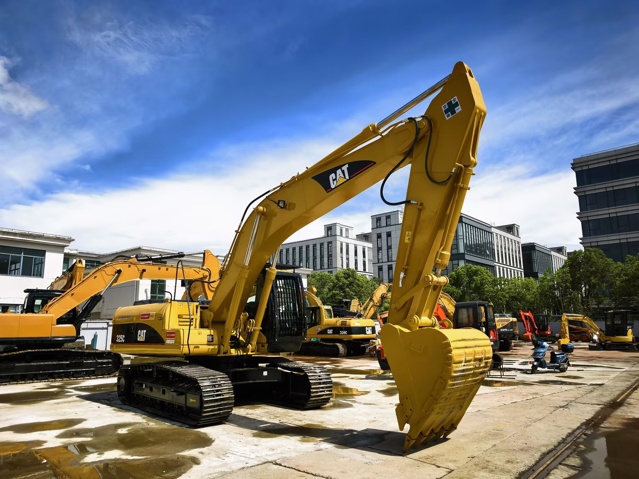 CATERPILLAR 325C - 履带式挖掘机:图5 CATERPILLAR 325C - 履带式挖掘机:图5