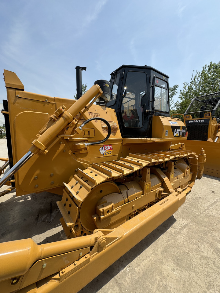 CATERPILLAR D6G CAT - 推土机:图1 CATERPILLAR D6G CAT - 推土机:图1