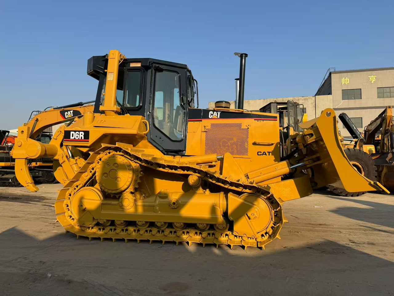 CATERPILLAR D6R - 推土机:图4 CATERPILLAR D6R - 推土机:图4
