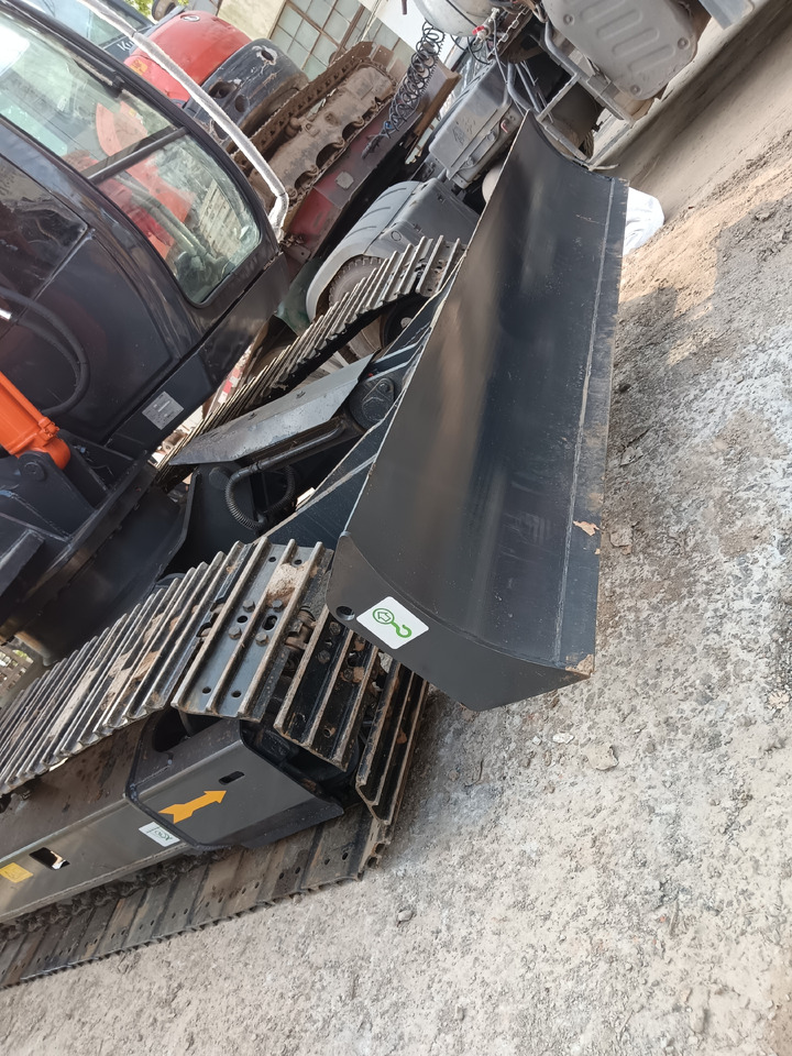 HITACHI ZX70 - 小型挖掘机:图4 HITACHI ZX70 - 小型挖掘机:图4