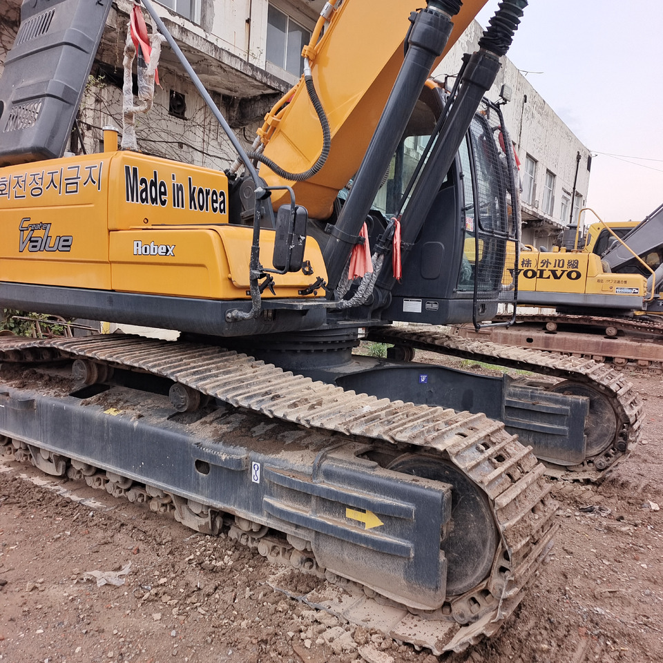 HYUNDAI 305LC - 9S - 履带式挖掘机:图2 HYUNDAI 305LC - 9S - 履带式挖掘机:图2