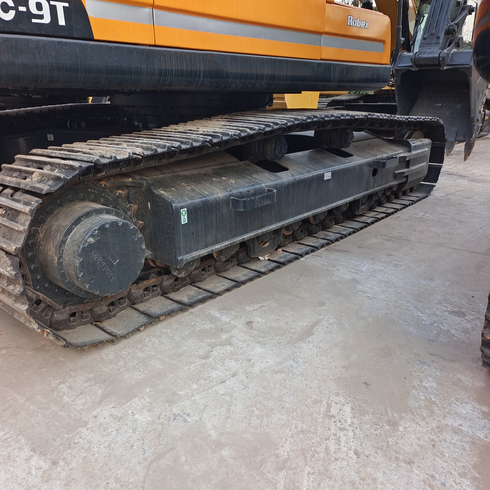 HYUNDAI 305LC - 9T 305 LC - 9S - 履带式挖掘机:图3 HYUNDAI 305LC - 9T 305 LC - 9S - 履带式挖掘机:图3