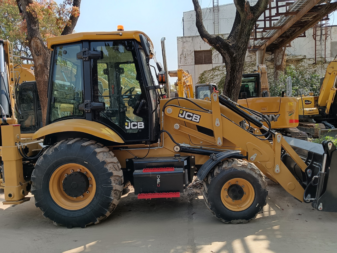 JCB 3CX - 反铲装载机:图3 JCB 3CX - 反铲装载机:图3