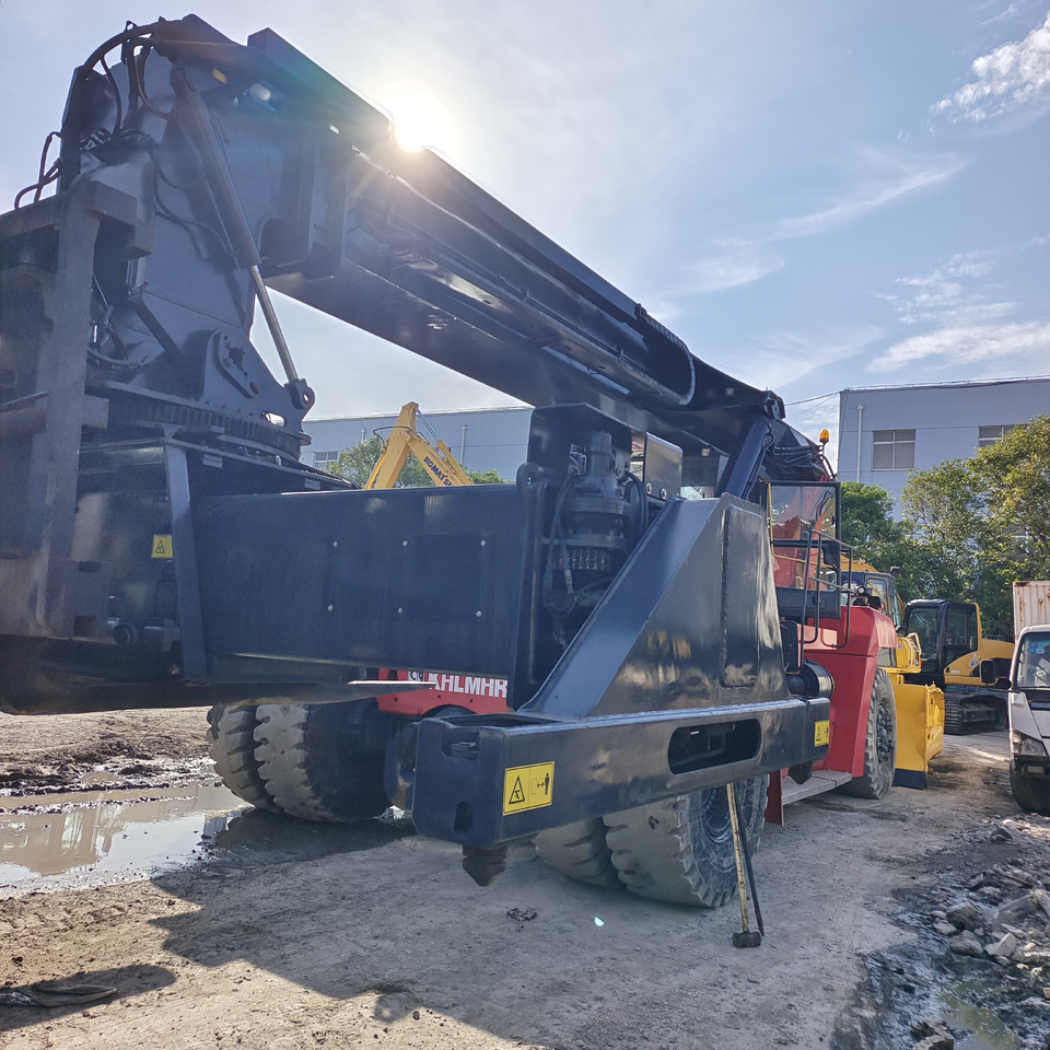 KALMAR DRT450 45 TON DRF 450 DRU450 DRD 450 - 前移式堆垛机:图4 KALMAR DRT450 45 TON DRF 450 DRU450 DRD 450 - 前移式堆垛机:图4