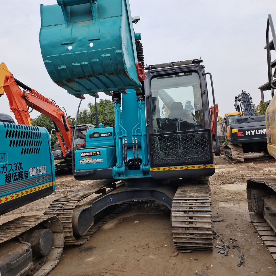 KOBELCO SK140 - 履带式挖掘机:图4 KOBELCO SK140 - 履带式挖掘机:图4