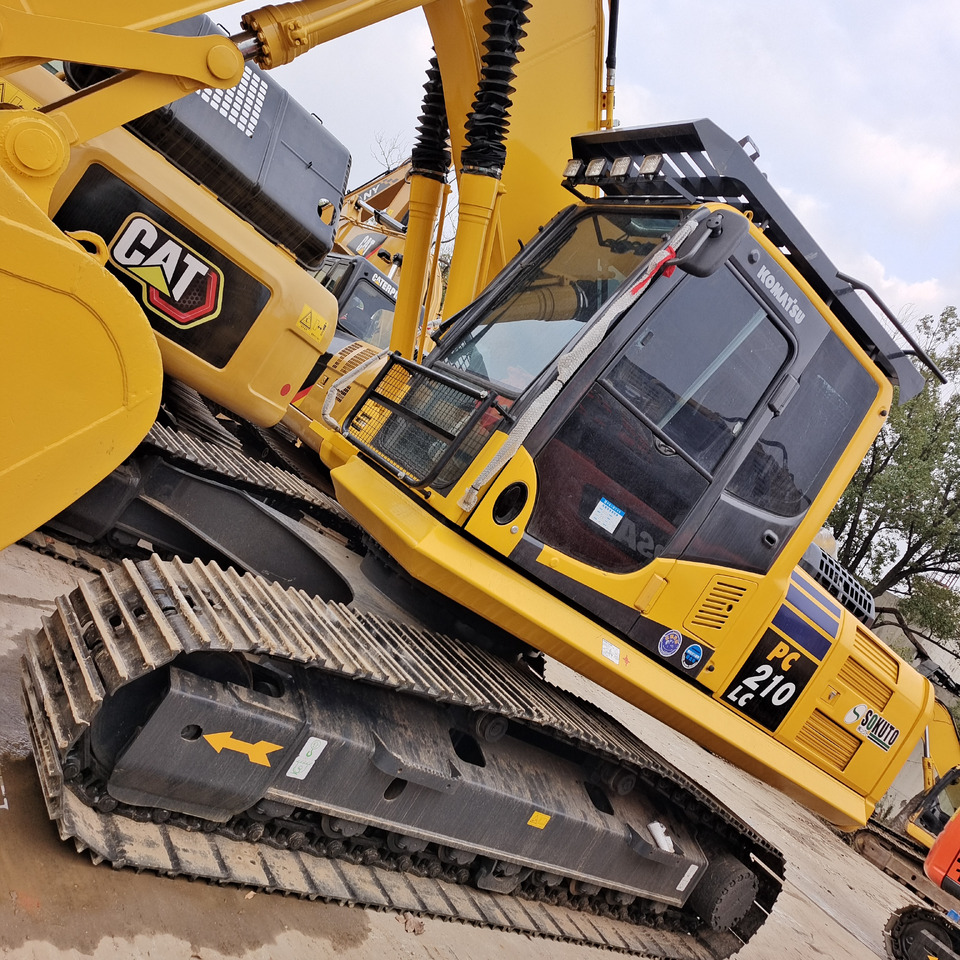 KOMATSU PC 210 LC - 履带式挖掘机:图5 KOMATSU PC 210 LC - 履带式挖掘机:图5