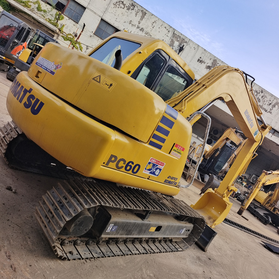 KOMATSU PC 60 - 小型挖掘机:图1 KOMATSU PC 60 - 小型挖掘机:图1