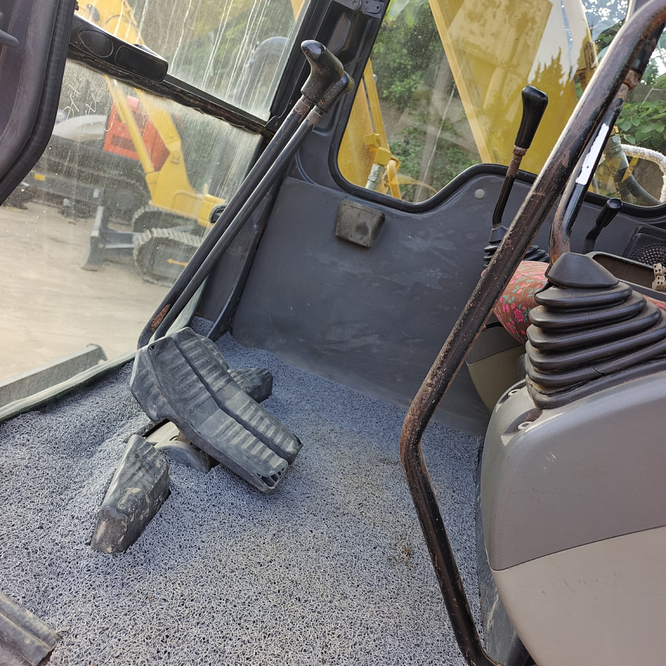 KOMATSU PC 60 - 小型挖掘机:图4 KOMATSU PC 60 - 小型挖掘机:图4