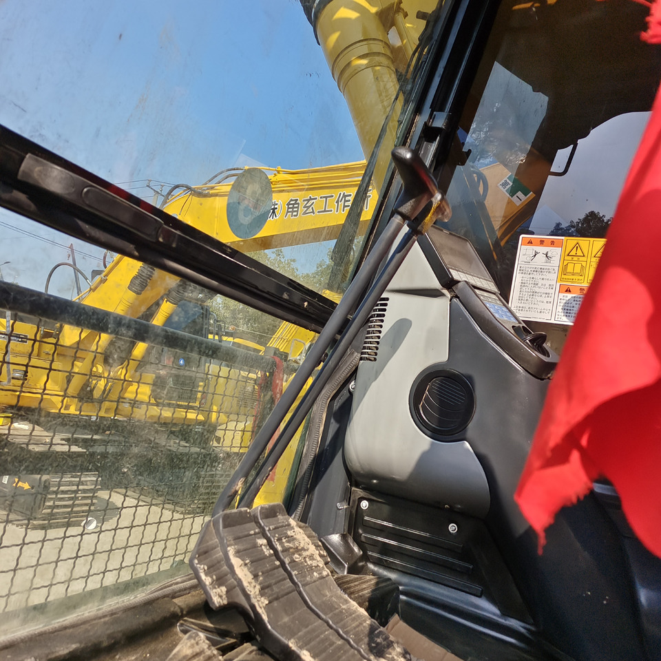 KOMATSU PC200-8 PC 200 - 8 - 履带式挖掘机:图5 KOMATSU PC200-8 PC 200 - 8 - 履带式挖掘机:图5