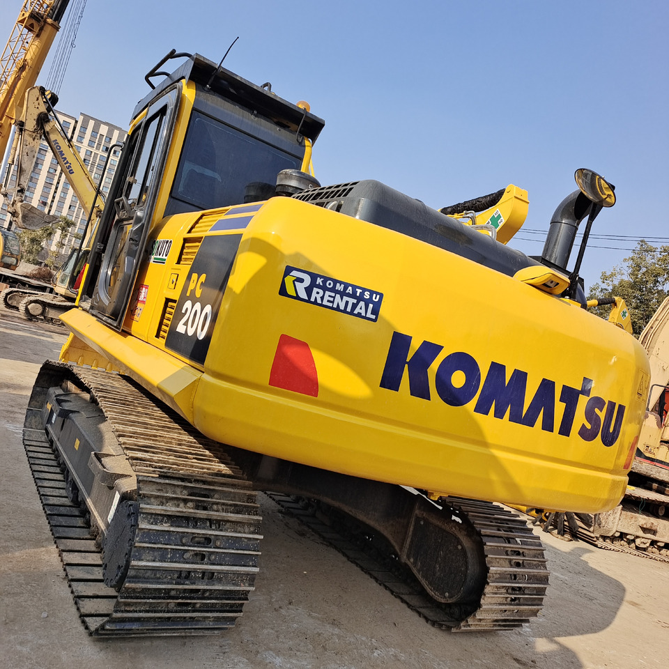 KOMATSU PC200-8 PC 200 - 8 - 履带式挖掘机:图4 KOMATSU PC200-8 PC 200 - 8 - 履带式挖掘机:图4