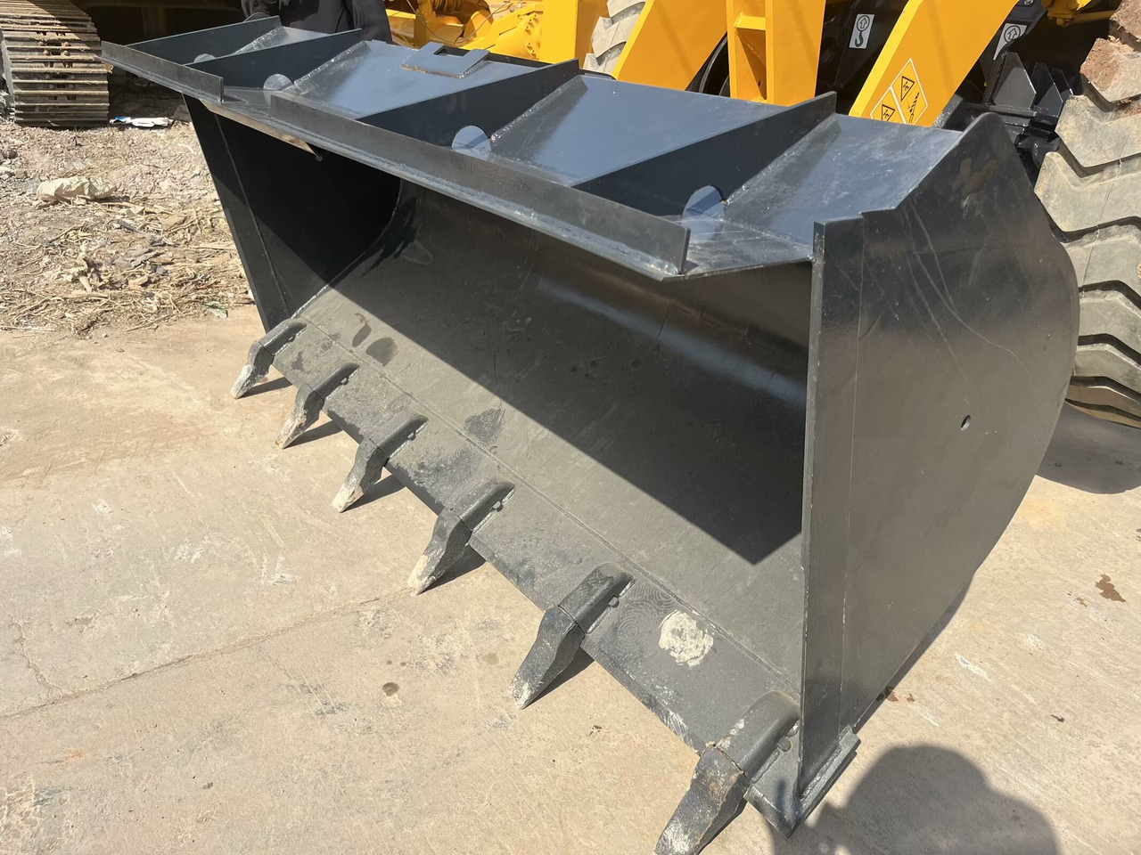 LIUGONG 835 - 轮式装载机:图5 LIUGONG 835 - 轮式装载机:图5