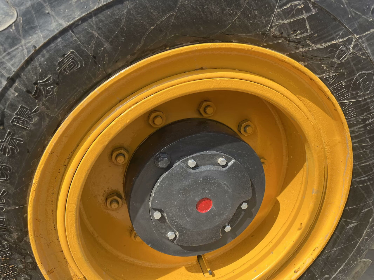 LIUGONG 835 - 轮式装载机:图4 LIUGONG 835 - 轮式装载机:图4