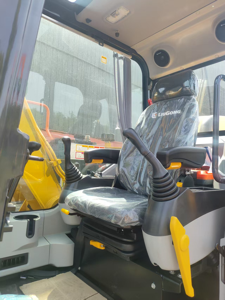 LIUGONG 9075FG4 BRAND NEW 7.5 TON DIGGER - 小型挖掘机:图5 LIUGONG 9075FG4 BRAND NEW 7.5 TON DIGGER - 小型挖掘机:图5