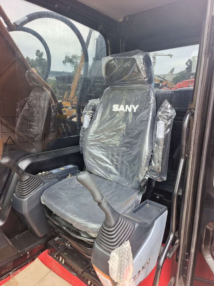 履带式挖掘机 SANY 215C：图11