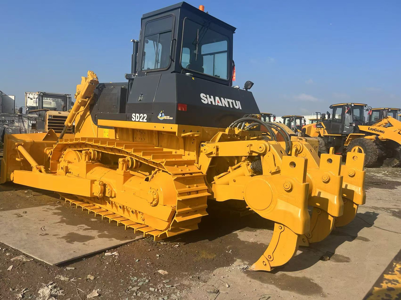 SHANTUI SD22 SD32 SD16 - 推土机:图4 SHANTUI SD22 SD32 SD16 - 推土机:图4