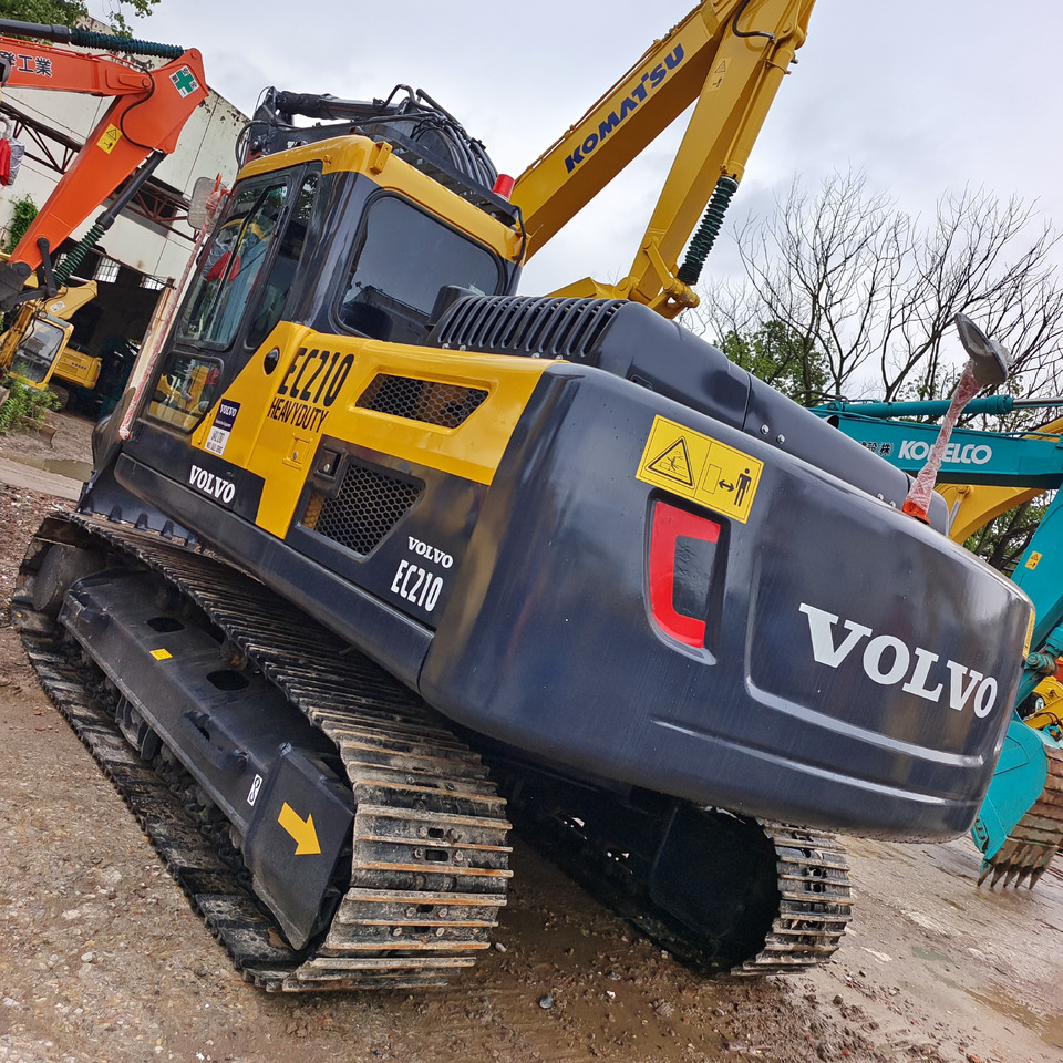 VOLVO EC210D EC210B EC380 - 履带式挖掘机:图3 VOLVO EC210D EC210B EC380 - 履带式挖掘机:图3