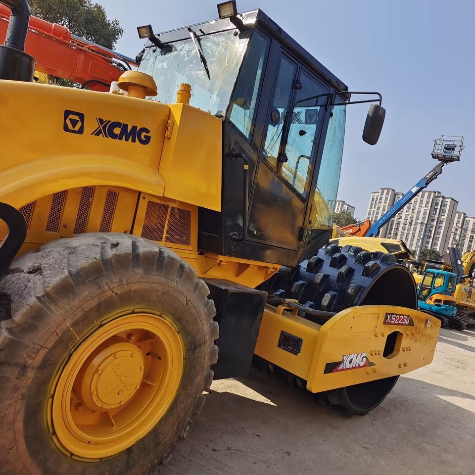 压路机 XCMG XS 223J WITH SHEEPFOOT PAD:图6 压路机 XCMG XS 223J WITH SHEEPFOOT PAD:图6