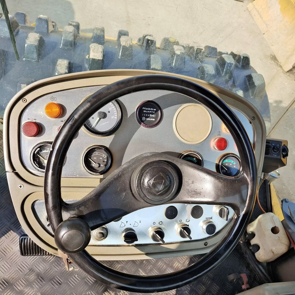 XCMG XS223J Tamping foot roller - 压路机:图3 XCMG XS223J Tamping foot roller - 压路机:图3