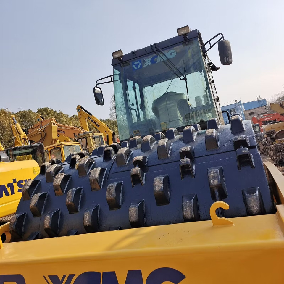 XCMG XS223J Tamping foot roller - 压路机:图1 XCMG XS223J Tamping foot roller - 压路机:图1