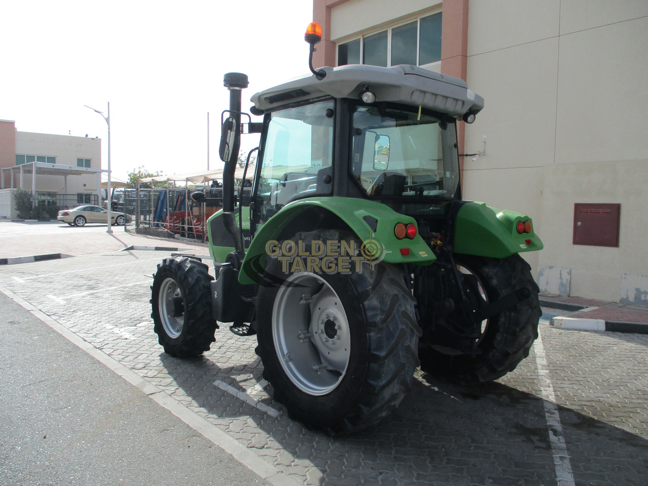 DEUTZ 6110.4W - 拖拉机:图4 DEUTZ 6110.4W - 拖拉机:图4
