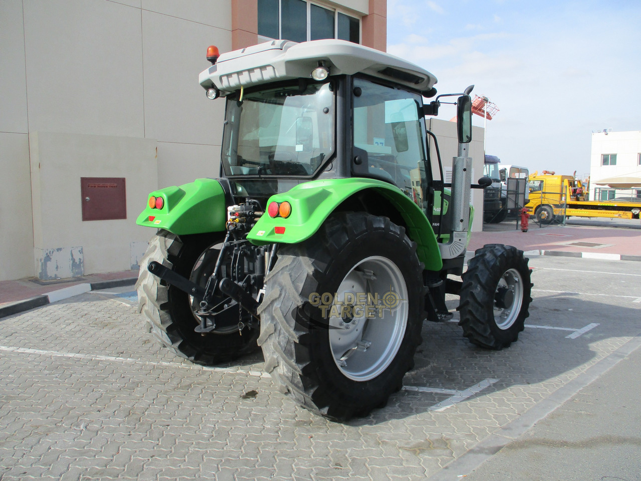DEUTZ 6110.4W - 拖拉机:图3 DEUTZ 6110.4W - 拖拉机:图3