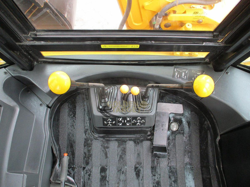 新的 装载机 Gehl GBL-X-920：图17