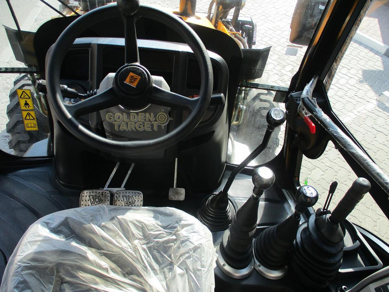 新的 装载机 JCB 3DX Plus 4x4 Backhoe Loader:图17 新的 装载机 JCB 3DX Plus 4x4 Backhoe Loader:图17