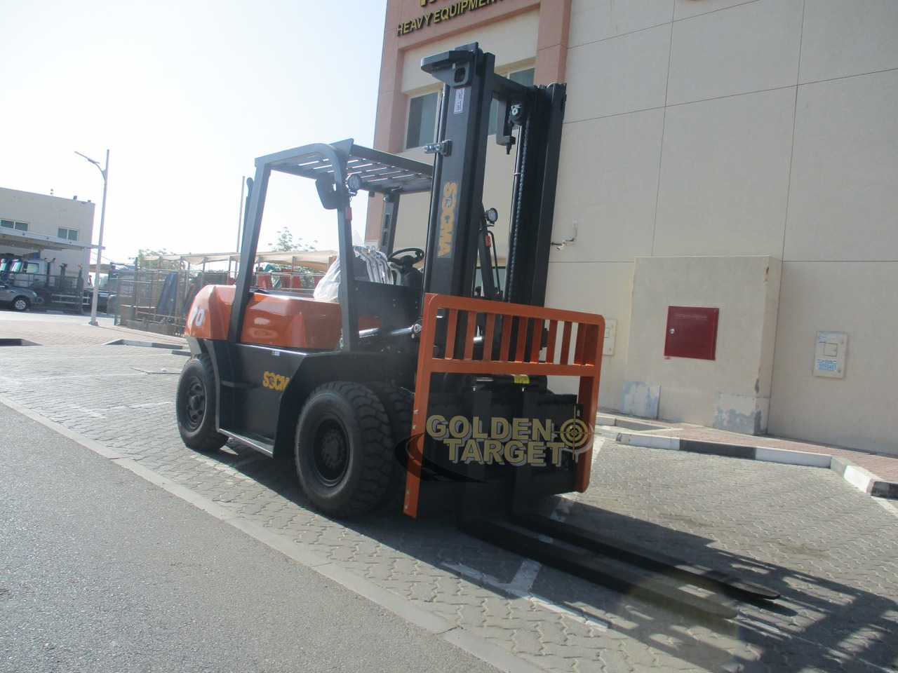 SOCMA HNF-70 Forklift - 柴油叉车:图1 SOCMA HNF-70 Forklift - 柴油叉车:图1