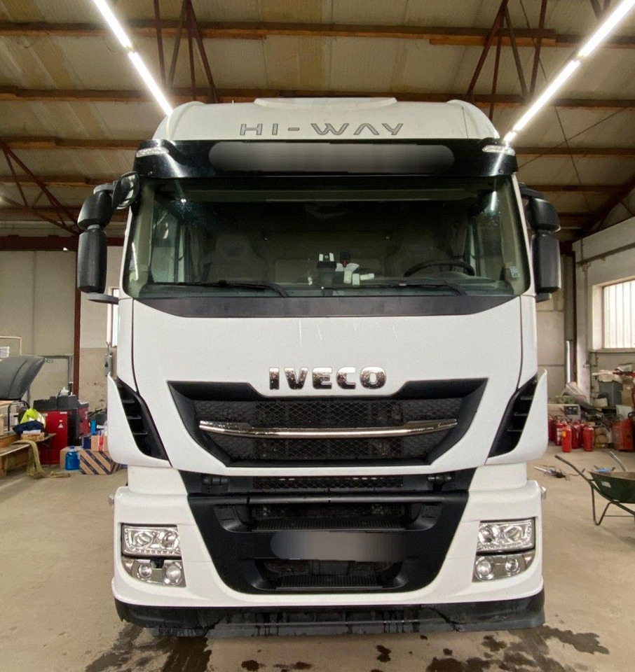 Iveco Stralis 460 Hi-Way 4x2Tractor -Tipper hydraulic - 牵引车:图1 Iveco Stralis 460 Hi-Way 4x2Tractor -Tipper hydraulic - 牵引车:图1