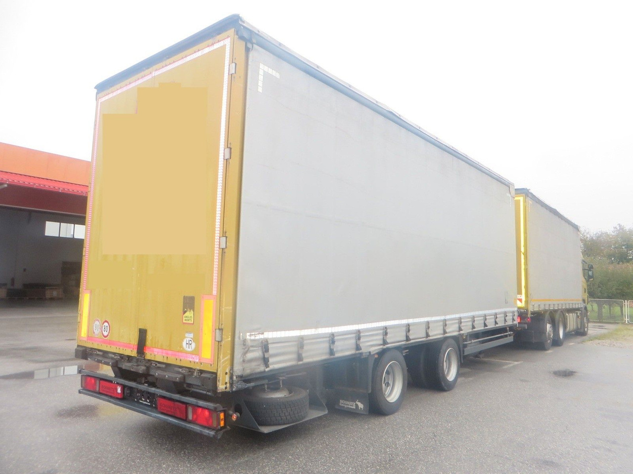 Scania R420 6x2 tandem 115m3 - 侧帘卡车:图3 Scania R420 6x2 tandem 115m3 - 侧帘卡车:图3