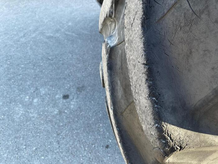 Claas Arion 650 - 拖拉机:图2 Claas Arion 650 - 拖拉机:图2