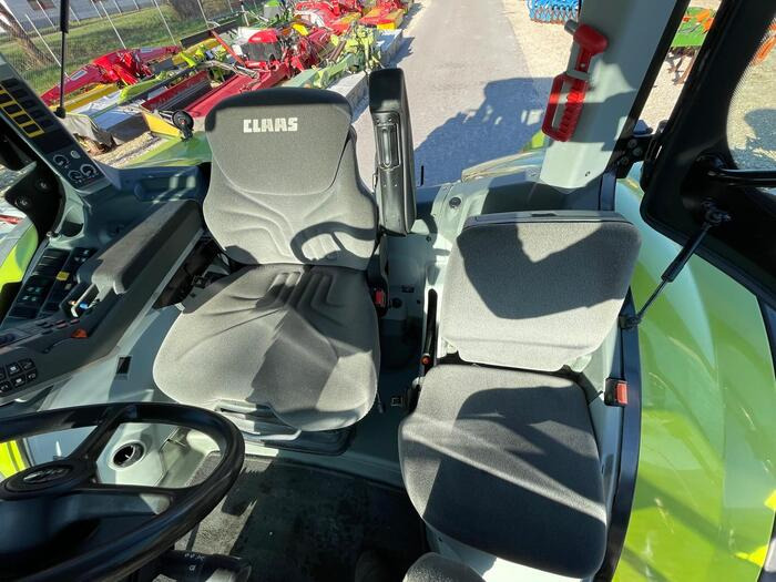 Claas Arion 650 - 拖拉机:图2 Claas Arion 650 - 拖拉机:图2