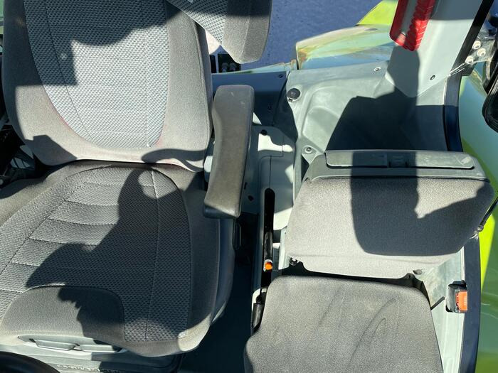 Claas Arion 650 - 拖拉机:图5 Claas Arion 650 - 拖拉机:图5