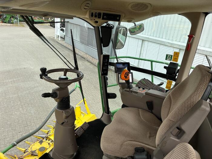 John Deere 8300 - 饲料收割机:图5 John Deere 8300 - 饲料收割机:图5